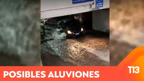 Alerta roja anticipa lluvia, viento y granizo