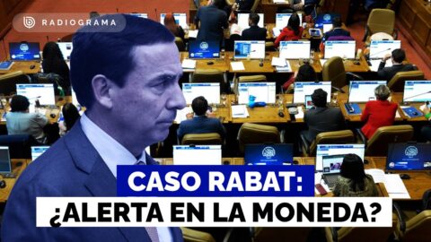 Apoyo oficialista a acusación contra ministro Rabat genera alertas en La Moneda