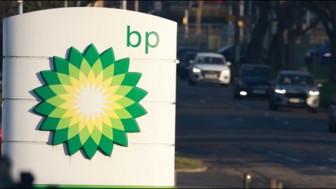 BP reporta ganancia récord y pagará pasivos de Deepwater Horizon