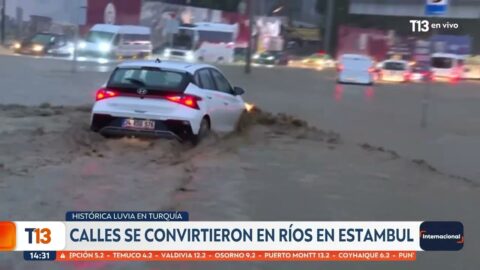 Calles de Estambul se transforman en ríos
