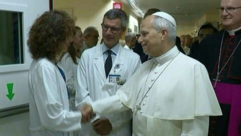 Cirujano del papa León XIV descarta impedimentos clínicos para su viaje