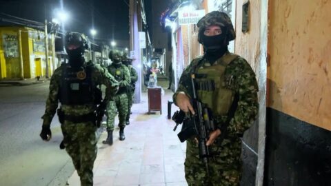 Colombia militariza temporalmente su frontera con Venezuela