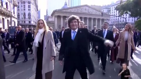 Cripto en elecciones de EE.UU. y Milei exonerado de fraude