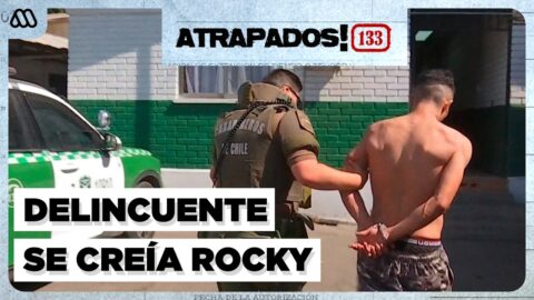 Delincuente se quita la polera durante persecución policial