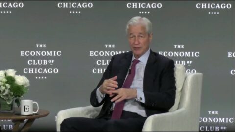 Dimon ve beneficios y riesgos en la inteligencia artificial para la banca