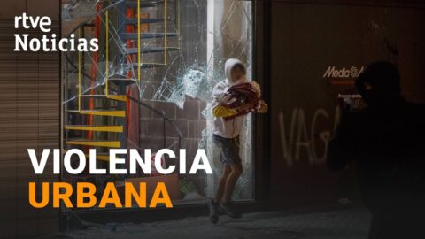Disturbios y saqueos en Barcelona: 128 detenidos
