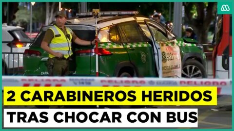 Dos carabineros heridos tras chocar con un bus en Maipú