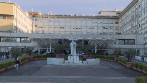 El papa pide a Putin un alto el fuego en el sur de Ucrania