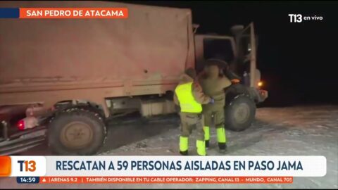 Equipos de rescate sacan a 59 personas de paso Jama