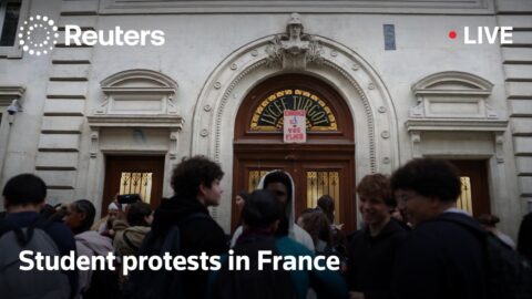 Estudiantes secundarios franceses mantienen bloqueos de liceos
