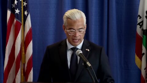 Fiscal de California: Trump no puede cambiar reglas de votación