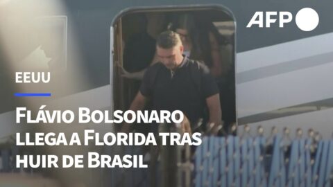 Flávio Bolsonaro aterriza en Florida tras la derrota electoral
