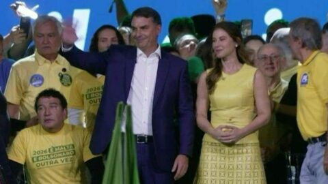 Flávio Bolsonaro, favorito en el balotaje de Brasil