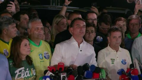 Flávio Bolsonaro pedirá anular la segunda vuelta en Brasil