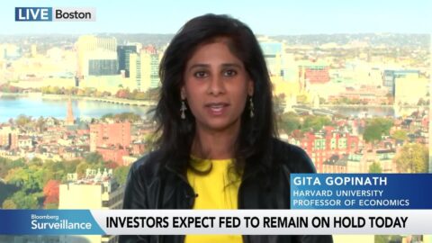 Gopinath prevé que la Fed mantenga las tasas sin cambios