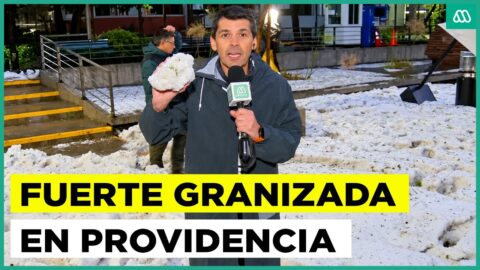 Granizo y lluvia inundan Providencia y dejan autos bajo el agua