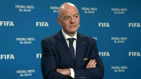 Infantino pide disculpas al Consejo de la FIFA por el fallido proyecto