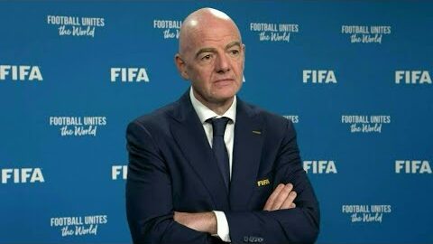 Infantino se disculpa ante el Consejo de la FIFA