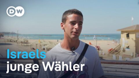 Jóvenes israelíes votan por primera vez en un país dividido
