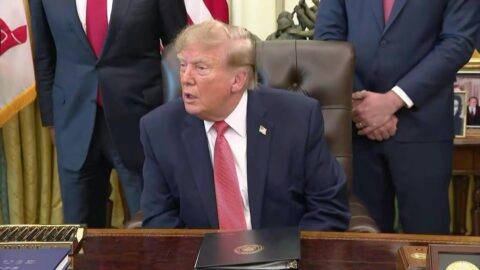 Jueza fija el 11 de diciembre para que Trump declare contra BBC