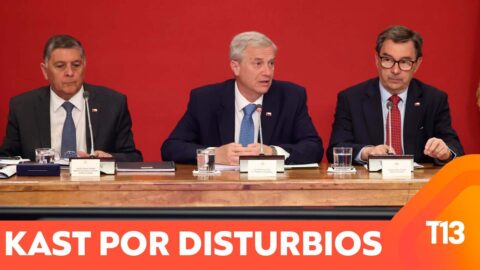 Kast critica falta de autorizaciones de liderazgos políticos
