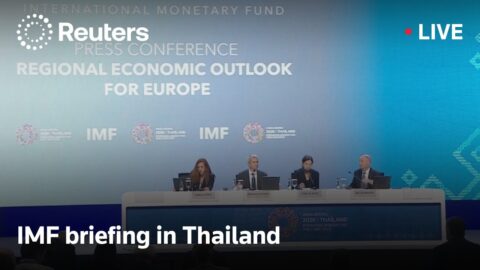 Líderes financieros en Bangkok evalúan la economía global