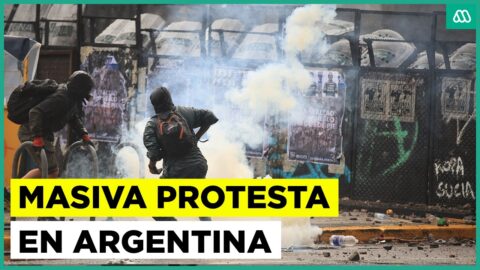 Marcha universitaria en Buenos Aires termina con 25 detenidos