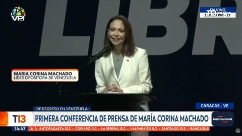 María Corina Machado realiza su primera conferencia en Venezuela