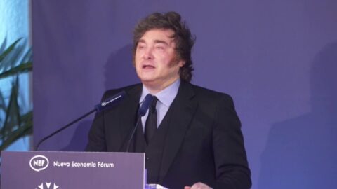 Milei llama dictador a Sánchez en plena campaña española