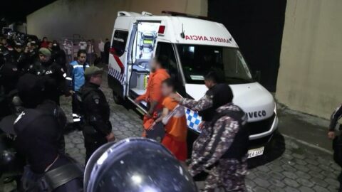 Ocho presos mueren en motines en dos cárceles de Ecuador