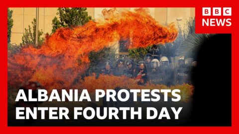 Protestas en Albania se extienden a varias ciudades por cuarto día