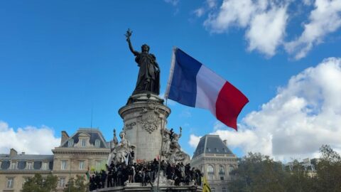 Protestas por el costo de vida sacuden Francia con disturbios