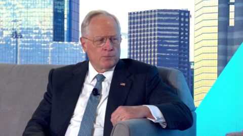 Ross Perot Jr. defiende los centros de datos y su aporte a la IA
