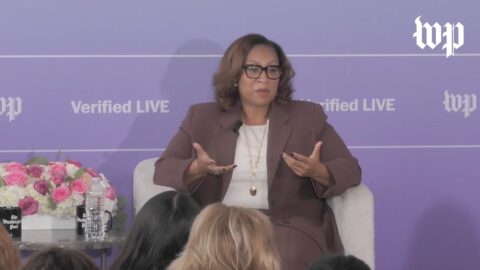 Sara Goo conversa con la comisionada de la FEC Shana Broussard