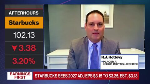 Starbucks registra mayor afluencia que sus competidores, según analista