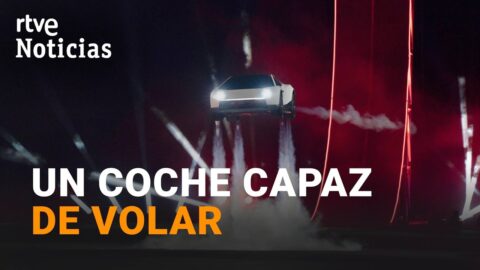 Tesla presenta el Roadster, un eléctrico que se eleva del suelo
