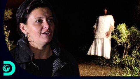 Testigo describe una figura blanca en Griffith Park