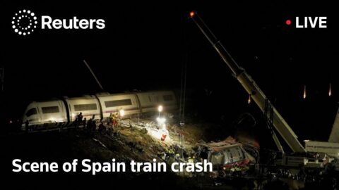 Tren de alta velocidad choca en Castilla-La Mancha y deja al menos 68 muertos