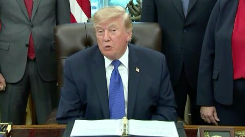 Trump bloquea nuevas sanciones energéticas contra Rusia