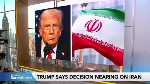 Trump evalúa si negociar con Irán o reanudar ataques
