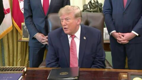 Trump pide a Zelenski llegar a un acuerdo con Rusia