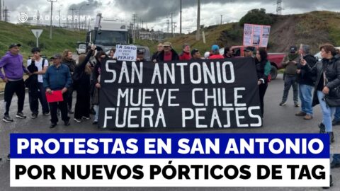 Vecinos de San Antonio bloquean rotonda por pórticos TAG